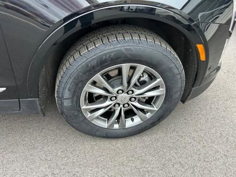 Used 2023 Cadillac XT5 Premium Luxury w/ Technology Package AWD/4WD image 27
