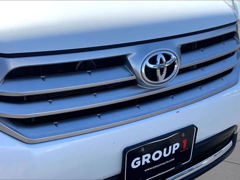 Used 2013 Toyota Highlander Limited FWD image 30