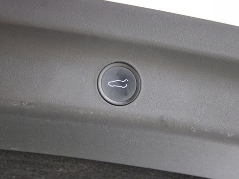 Used 2022 Tesla Model Y Performance AWD/4WD image 68