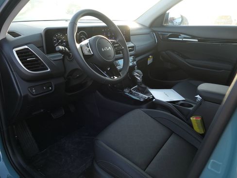 New 2026 Kia Seltos EX w/ EX Sunroof Package image 9