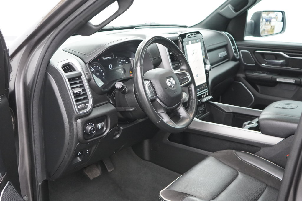 Used 2023 RAM 1500 Laramie AWD/4WD image 13