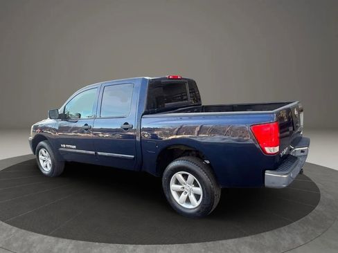 Used 2012 Nissan Titan SV w/ SV Value Truck Pkg AWD/4WD image 12