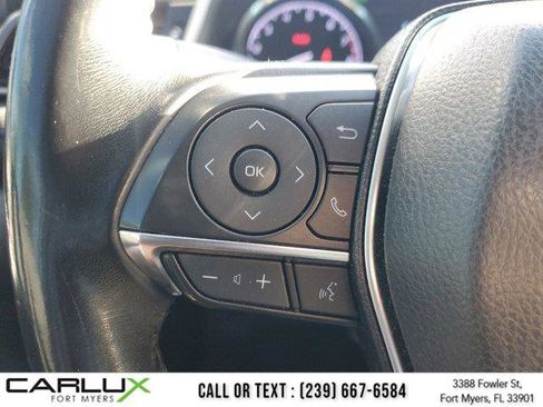 Used 2019 Toyota Camry XLE image 25