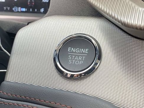 New 2026 Ford Explorer Active RWD image 10