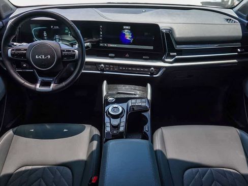 Certified 2025 Kia Sportage X-Line AWD/4WD image 11