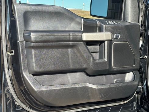 Used 2018 Ford F150 Raptor w/ Equipment Group 802A Luxury image 27