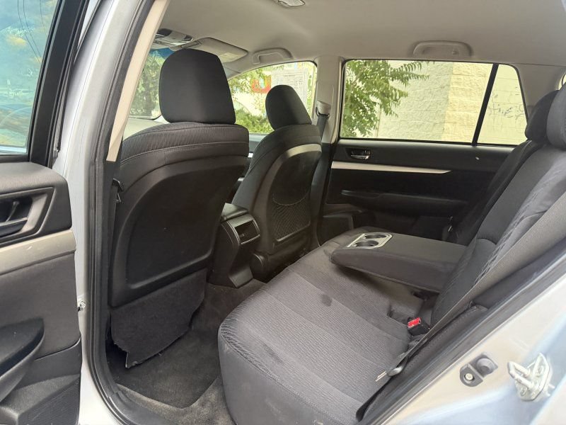 Used 2012 Subaru Outback 2.5i Premium w/ All-Weather Pkg AWD/4WD image 15