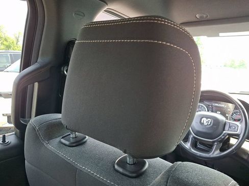 Used 2022 RAM 1500 Big Horn AWD/4WD image 14