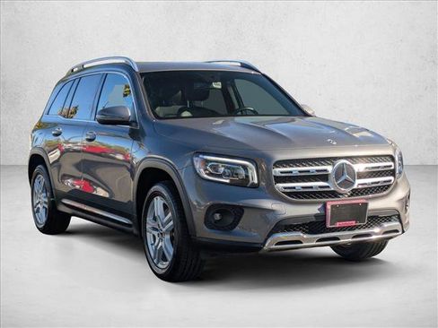 Used 2022 Mercedes-Benz GLB 250 image 3