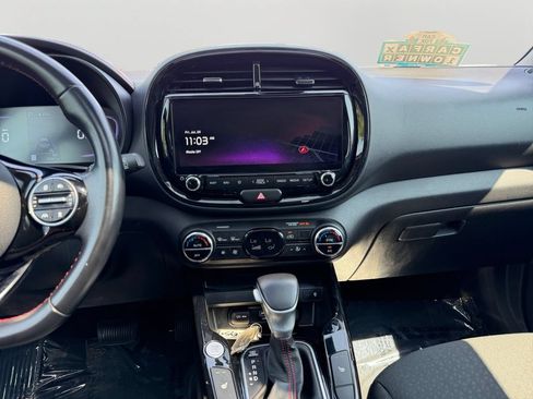 Used 2023 Kia Soul GT-Line w/ GT-Line Technology Package FWD image 17