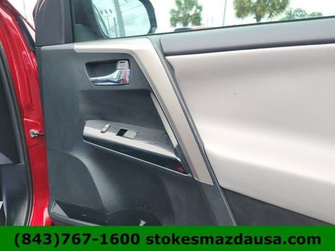 Used 2018 Toyota RAV4 Limited FWD image 24