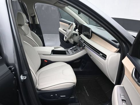 Used 2024 Hyundai Palisade Limited AWD/4WD image 39