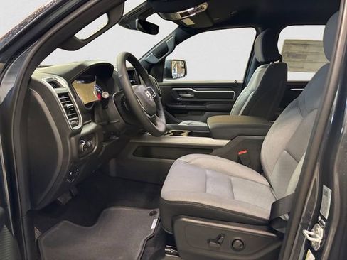 New 2026 RAM 1500 4x4 Crew Cab image 11