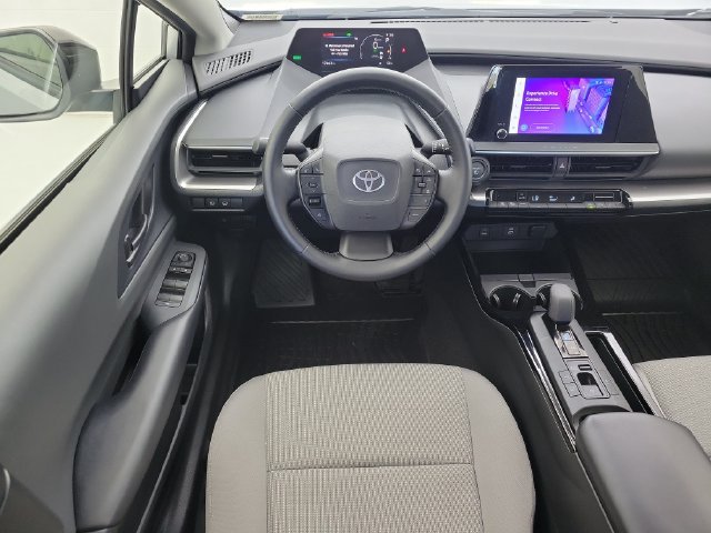 Used 2024 Toyota Prius LE FWD image 15