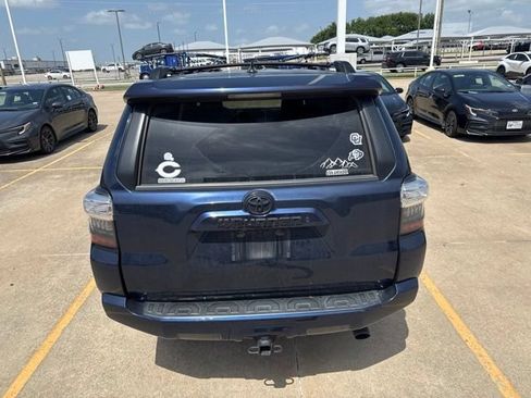 Used 2022 Toyota 4Runner SR5 Premium w/ Moonroof Package RWD image 8