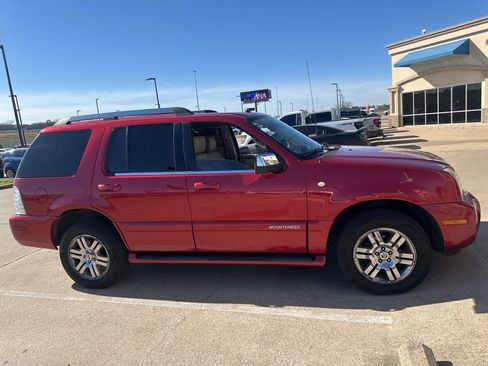 Used 2008 Mercury Mountaineer Premier image 4