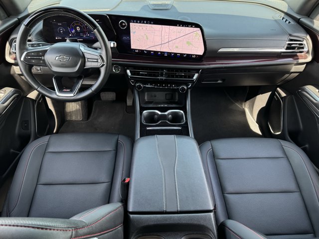 Used 2025 Chevrolet Traverse Z71 w/ Enhanced Driving Package AWD/4WD image 11