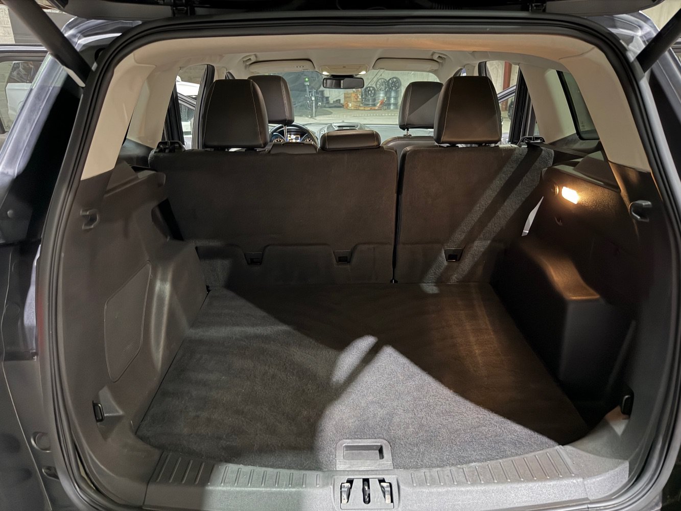 Used 2017 Ford Escape Titanium w/ Equipment Group 301A FWD image 19