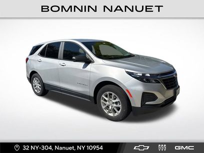 Used 2022 Chevrolet Equinox LS w/ LS Convenience Package