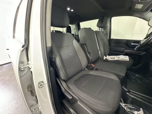 Used 2022 Chevrolet Silverado 2500 LT w/ Convenience Package image 27