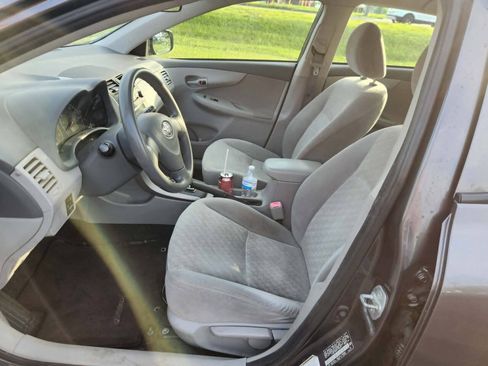 Used 2009 Toyota Corolla LE FWD image 11