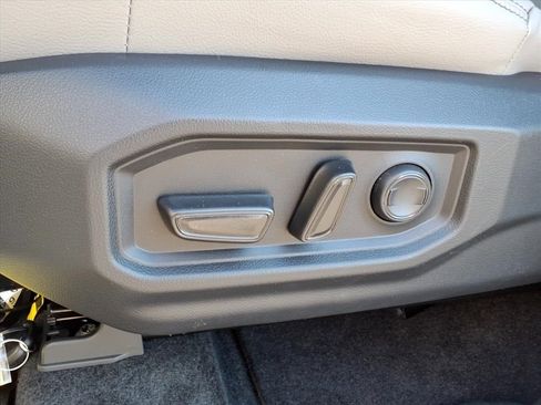 New 2026 Toyota Tundra SR5 image 4