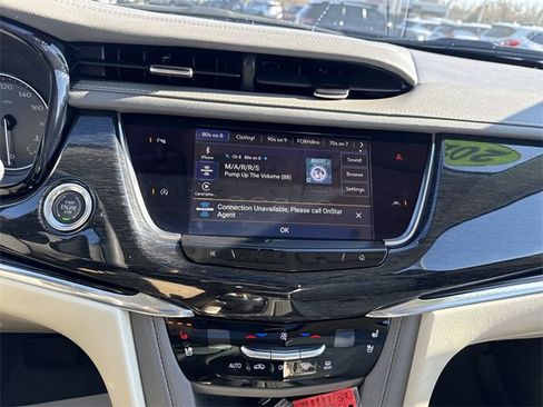 Used 2023 Cadillac XT6 Premium Luxury image 13