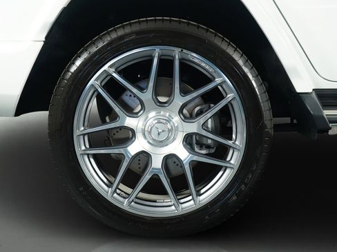Used 2025 Mercedes-Benz G 63 AMG 4MATIC image 30