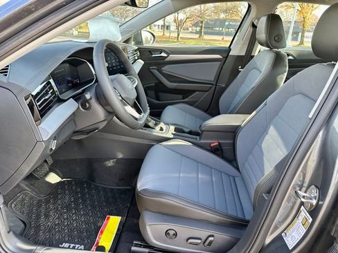 New 2026 Volkswagen Jetta SE image 12