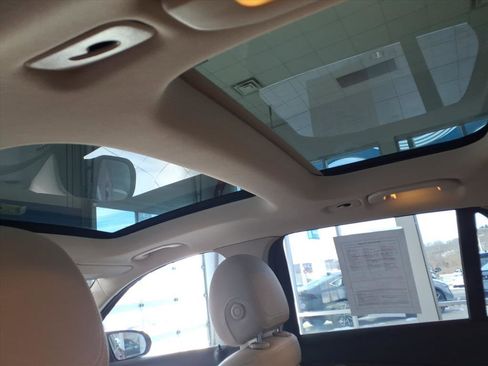 Used 2022 Mercedes-Benz GLC 300 4MATIC image 16