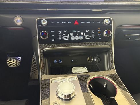 New 2026 Genesis GV80 3.5T e-SC image 28