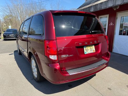 Used 2017 Dodge Grand Caravan SE w/ Power Window Group FWD image 16