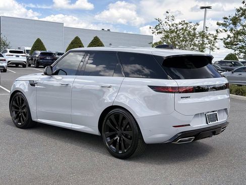 New 2026 Land Rover Range Rover Sport Dynamic SE AWD/4WD image 3