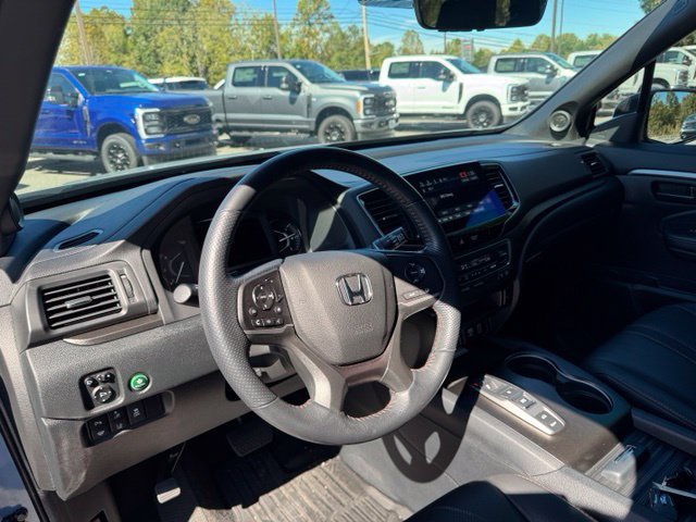 Used 2023 Honda Passport TrailSport image 16