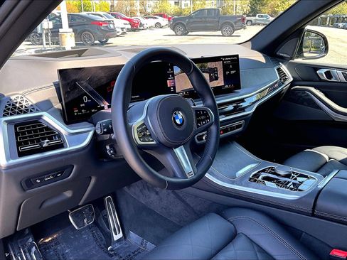 Used 2026 BMW X5 xDrive40i w/ M Sport Package image 13