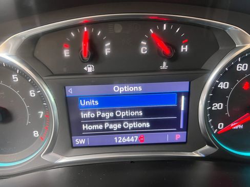 Used 2020 Chevrolet Traverse LT w/ LPO, Floor Liner Package AWD/4WD image 19