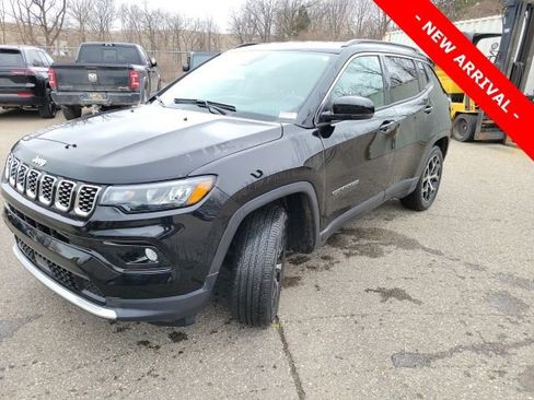 Used 2024 Jeep Compass Limited image 7