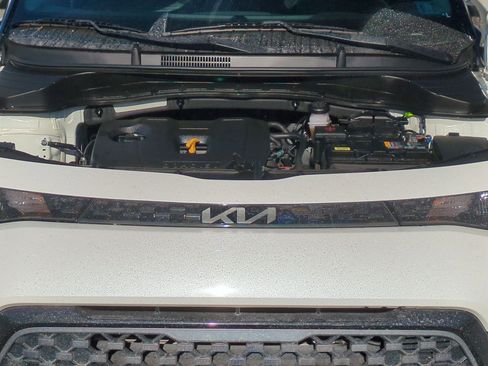 Used 2023 Kia Soul EX image 4