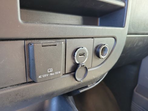 Used 2018 GMC Savana 3500 w/ Power Convenience Package image 19