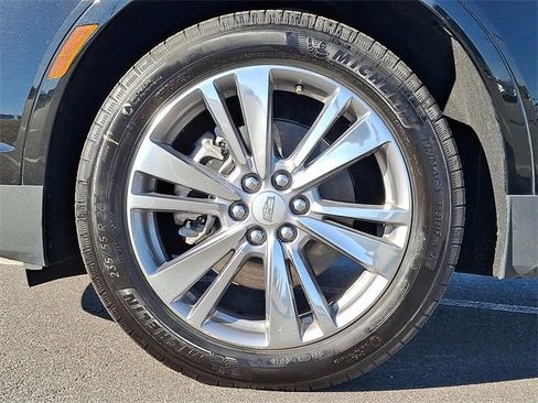 Used 2025 Cadillac XT5 Premium Luxury image 8