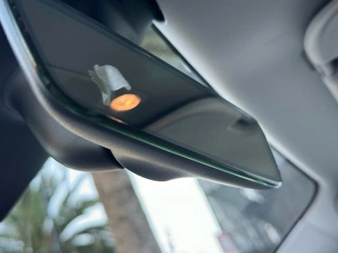 Used 2023 Tesla Model Y 2WD image 36