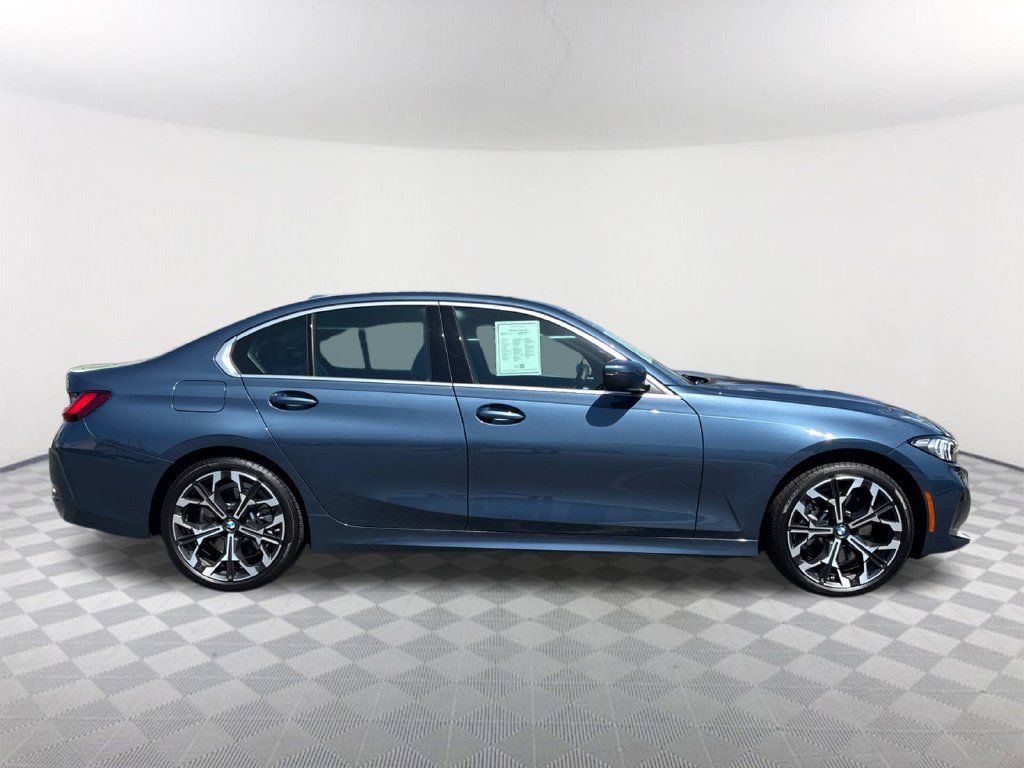 Used 2026 BMW 330i Sedan w/ Convenience Package RWD image 3