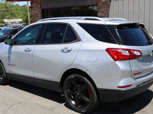 Used 2021 Chevrolet Equinox Premier w/ Redline Edition FWD image 5