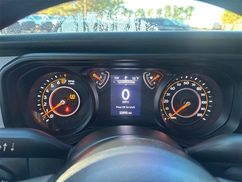 Certified 2024 Jeep Gladiator Sport image 19