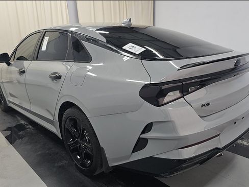 Used 2021 Kia K5 GT-Line FWD image 7