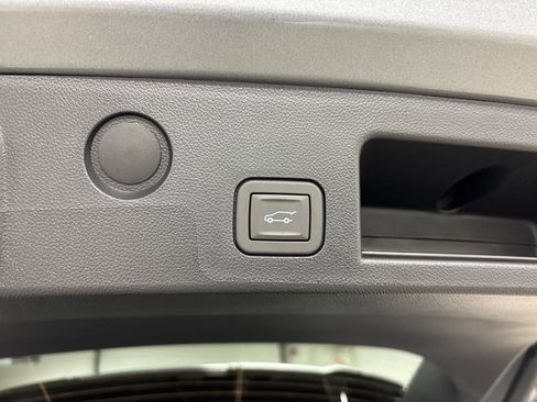 New 2026 GMC Terrain Elevation w/ Elevation Premium Package AWD/4WD image 18