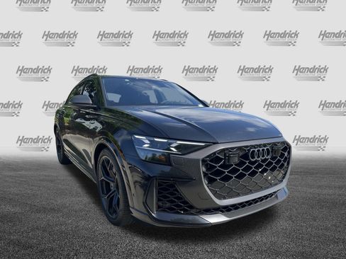 Used 2025 Audi RS Q8 performance AWD/4WD image 2