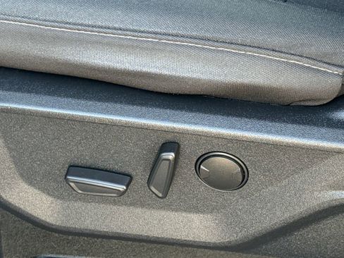 Certified 2022 Ford F150 XLT w/ Equipment Group 302A High image 26