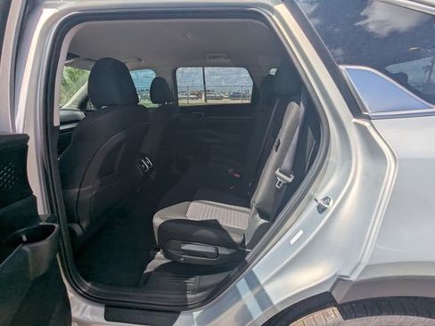 New 2026 Kia Sorento LX FWD image 14