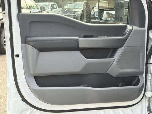 Used 2024 Ford F250 XLT image 16